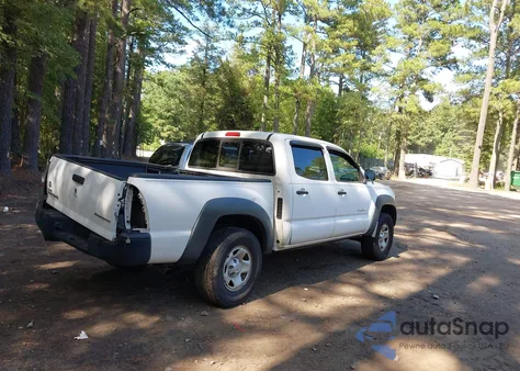 2011 Toyota Tacoma Prerunner z USA, uszkodzony, nr VIN 5TFJX4GNXBX004091